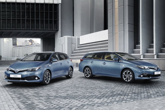 toyota auris 2015 restyling 33