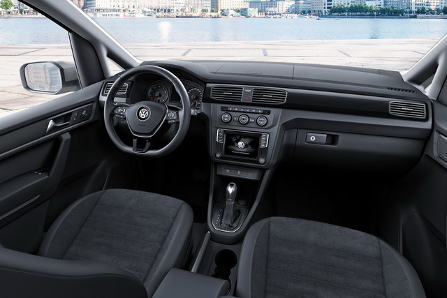volkswagen caddy 2015 08
