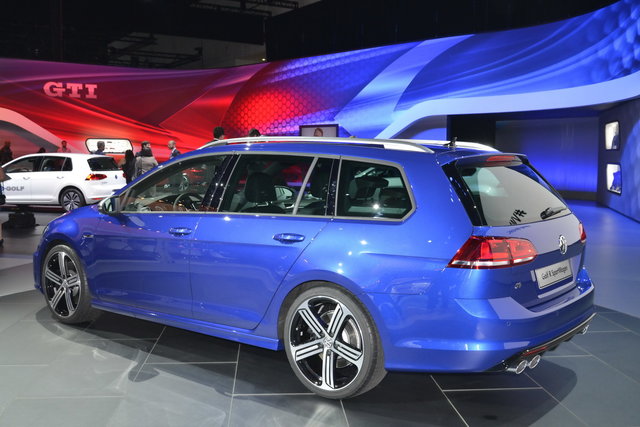 volkswagen golf r variant 1 0