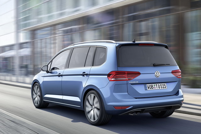 volkswagen touran 2015 03