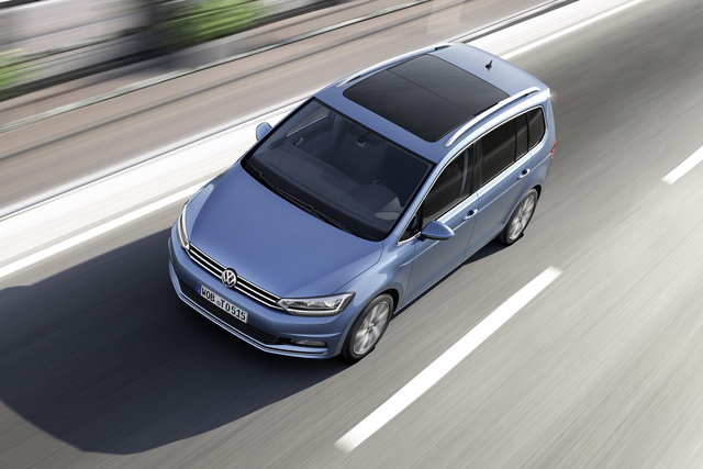 volkswagen touran 2015 04