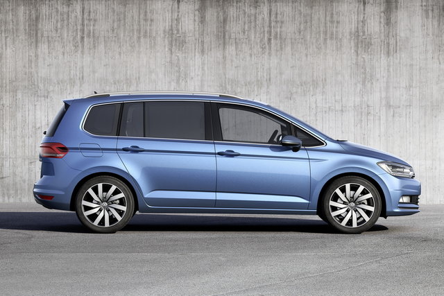 volkswagen touran 2015 07