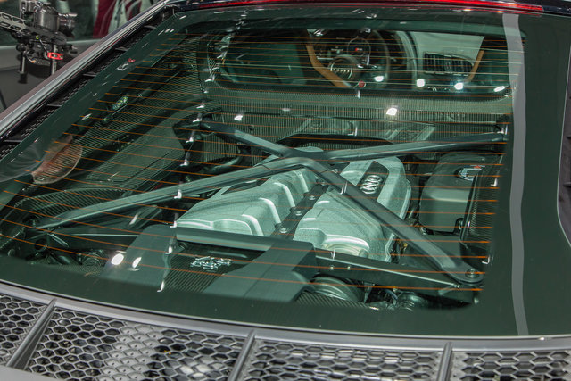 audi r8 v10 8