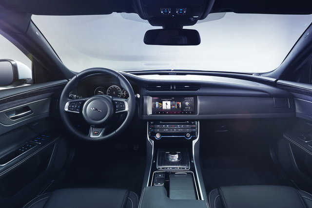 jaguar xf 2015 teaser 1