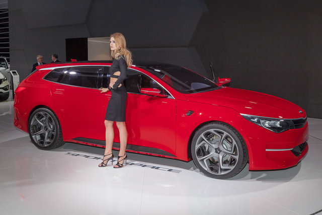 kia sportspace 13