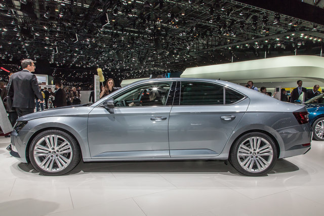 skoda superb 1