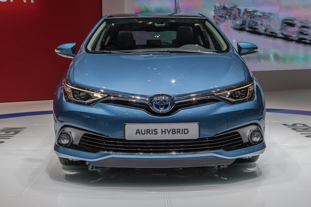 toyota auris 8