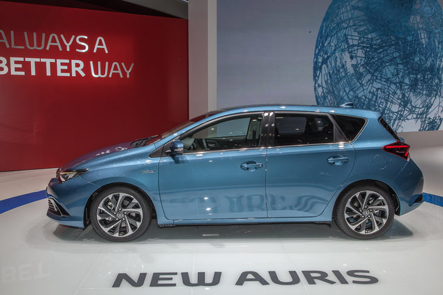 toyota auris 9