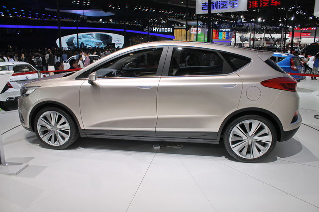 geely emgrand cross 2014 3
