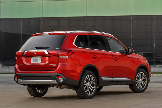mitsubishi outlander 2015 restyling 06