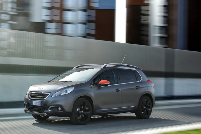 peugeot 2008 matt black 01