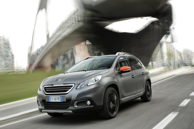 peugeot 2008 matt black 05