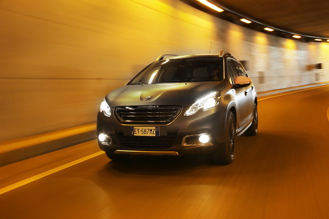 peugeot 2008 matt black 06