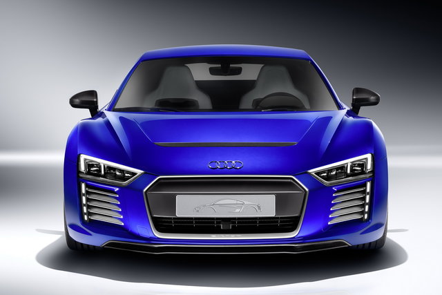audi r8 etron piloted driving 02