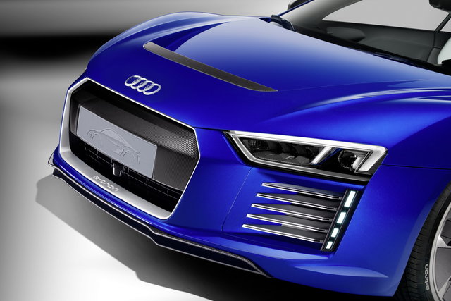 audi r8 etron piloted driving 11