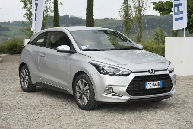 hyundai i20 coupe 1