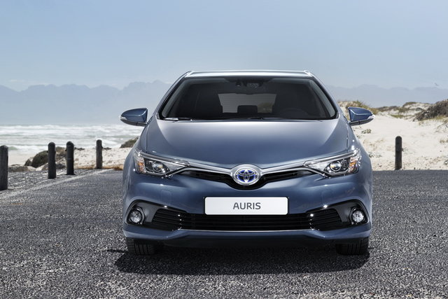 toyota auris 2015 10
