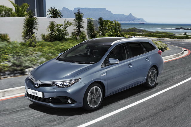 toyota auris 2015 15