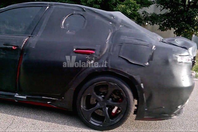 alfa romeo giulia spy 3