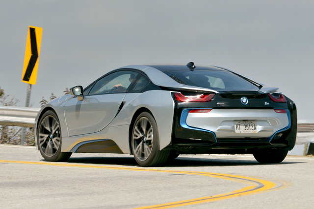 bmw i8 primo contatto 39