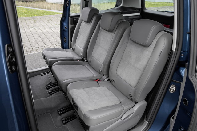 volkswagen sharan 2015 08