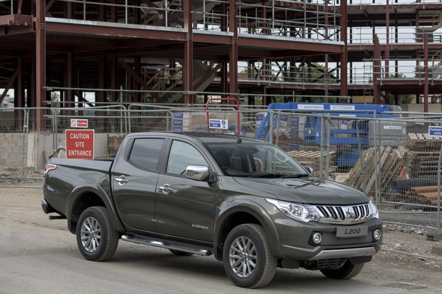 mitsubishi l200 2015 13