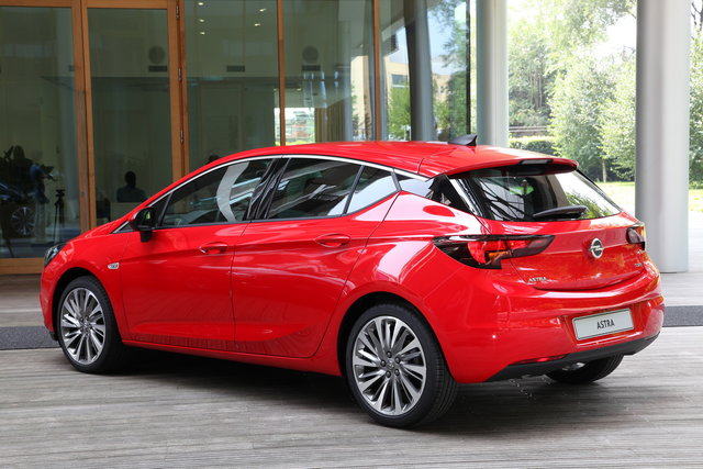 opel astra 2015 19 0
