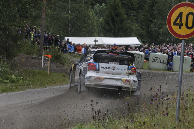 volkswagen polo wrc 2015 finlandia 1
