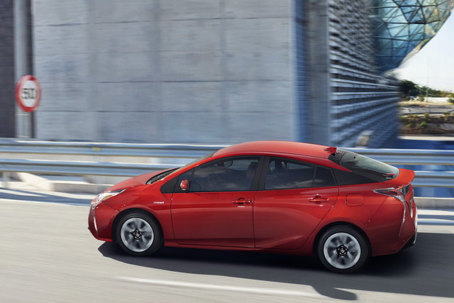 toyota prius 2016 19