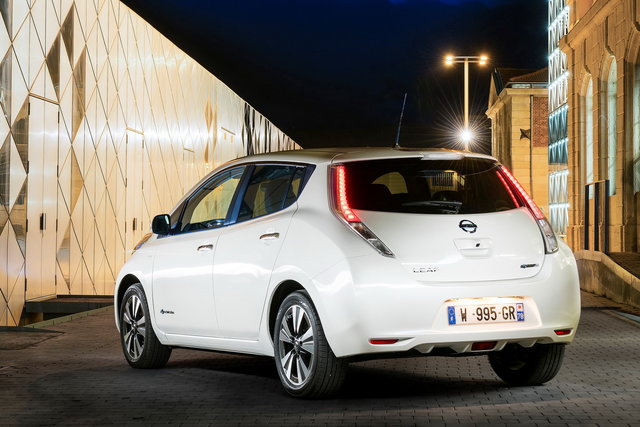 nissan leaf 2015 16
