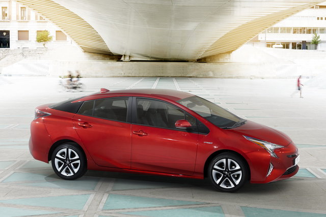 toyota prius 2015 14