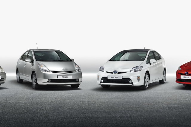 toyota prius 2015 17
