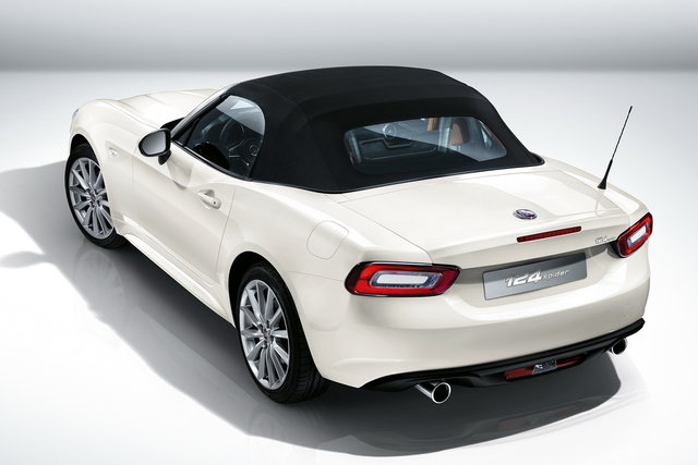 fiat 124 spider 2016 1