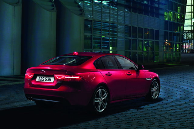 jaguar xe 4x4 10