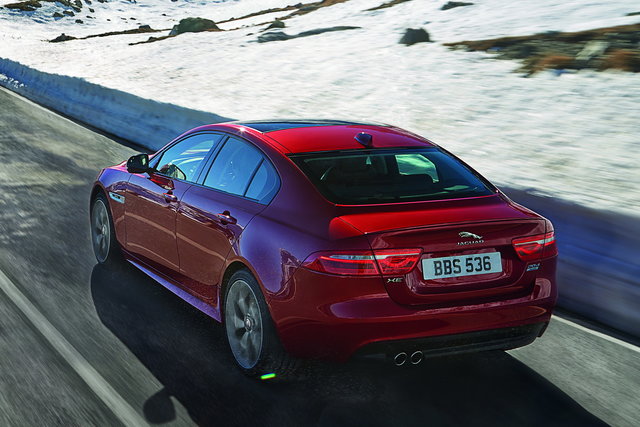 jaguar xe 4x4 14