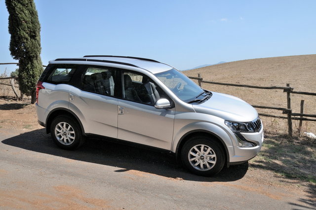 mahindra xuv500 2016 3