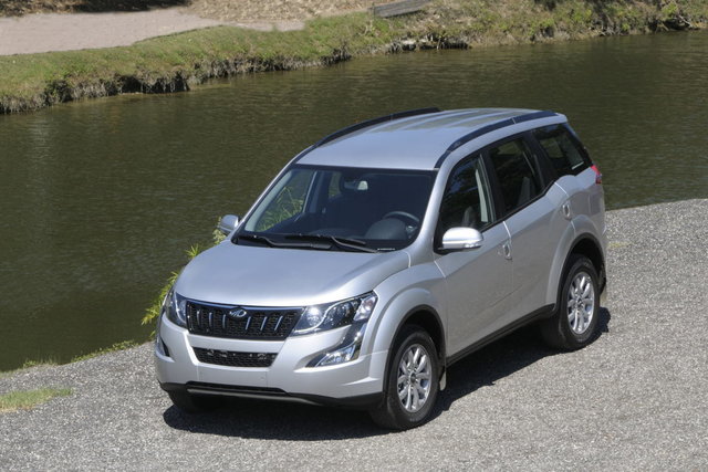 mahindra xuv500 2016 4