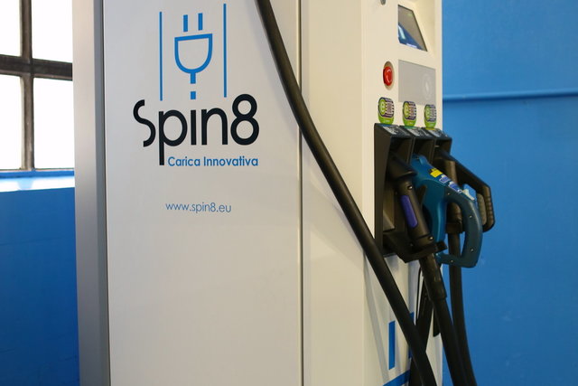 spin8 colonnina ricarica elettriche 5