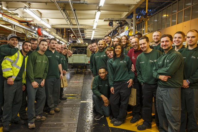 land rover defender produzione 05