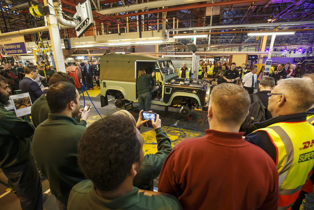land rover defender produzione 06