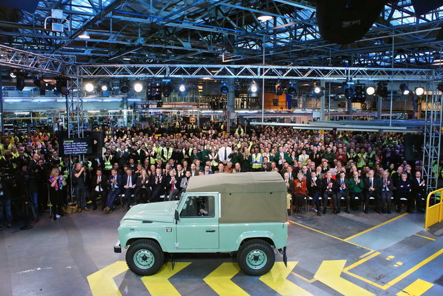 land rover defender produzione 12