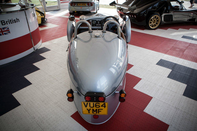 morgan 3 wheeler ev3 elettrica 5