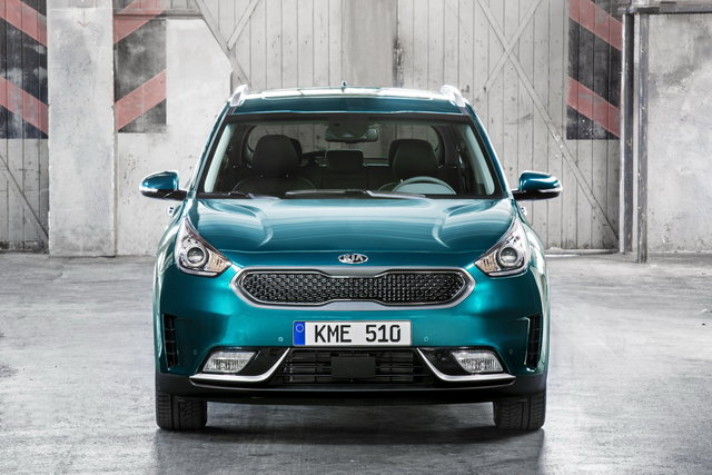 kia niro ibrida 2016 09