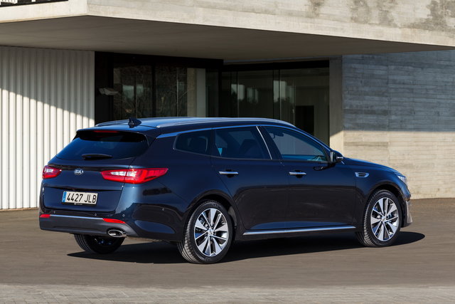 kia optima sportwagon 19