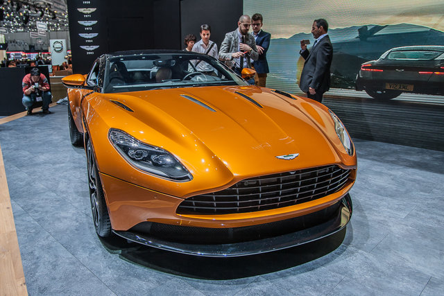 aston martin db11 1