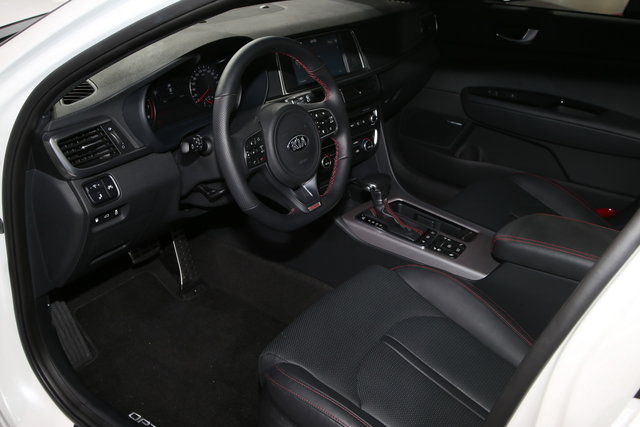 kia optima sportwagon 2