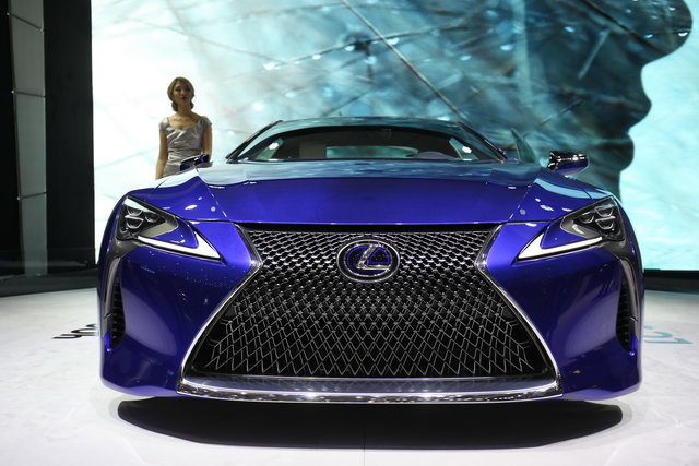 lexus lc500 h 1