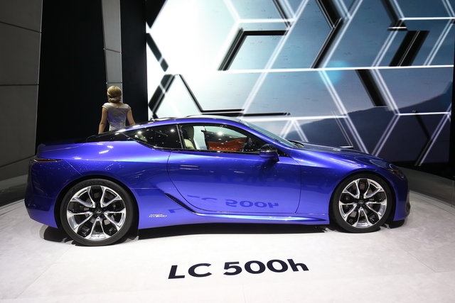lexus lc500 h 3