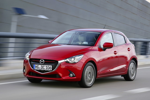 mazda 2 2015 primo contatto 26