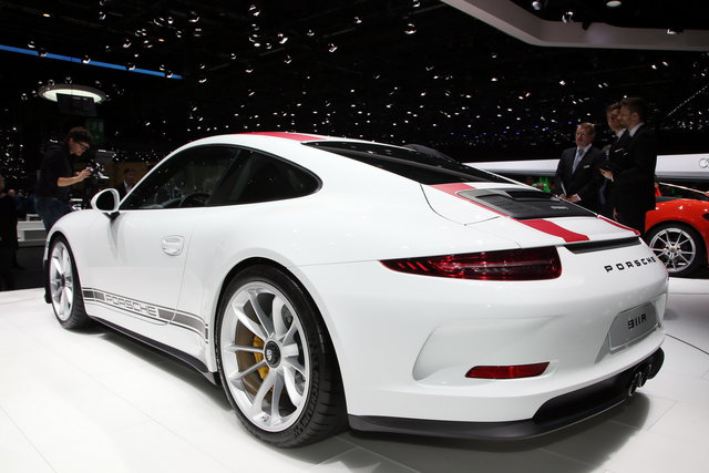 porsche 911 r 1